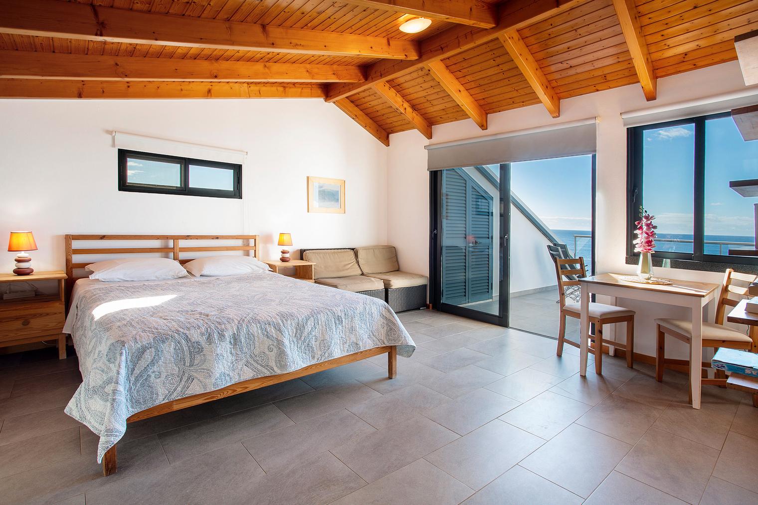 wave house unit2